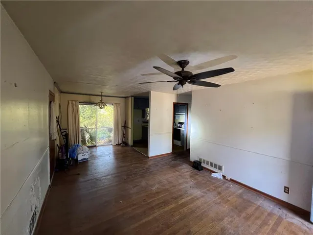 $139,000 | 953 Meadow Rock Drive, Stone Mountain, GA 30083