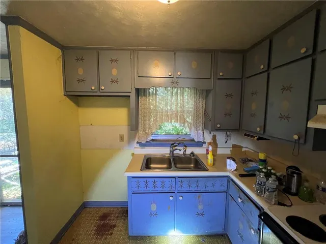 $139,000 | 953 Meadow Rock Drive, Stone Mountain, GA 30083