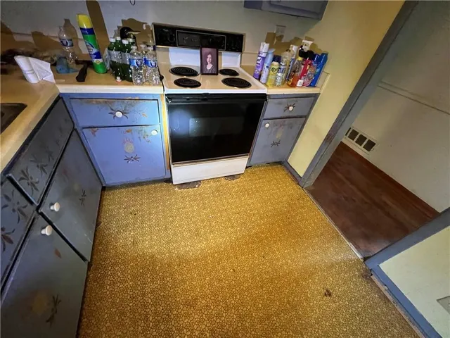 $139,000 | 953 Meadow Rock Drive, Stone Mountain, GA 30083