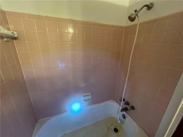 $139,000 | 953 Meadow Rock Drive, Stone Mountain, GA 30083