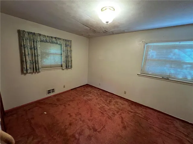 $139,000 | 953 Meadow Rock Drive, Stone Mountain, GA 30083