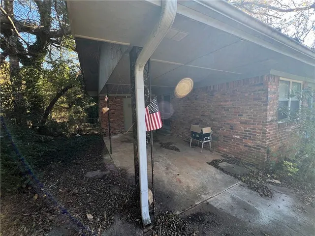 $139,000 | 953 Meadow Rock Drive, Stone Mountain, GA 30083