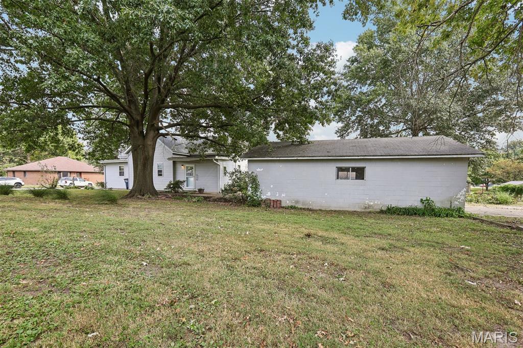 404 East 2nd S Street Mount Olive, IL 62069 - Photo 17 of 21 Gallery Image 17