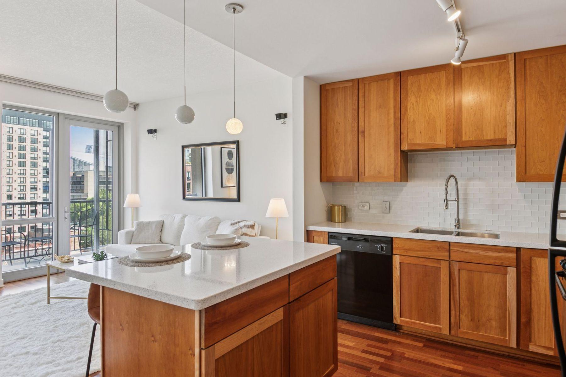 929 Portland Avenue, Unit 703 Minneapolis, MN 55404 - Photo 11 of 45