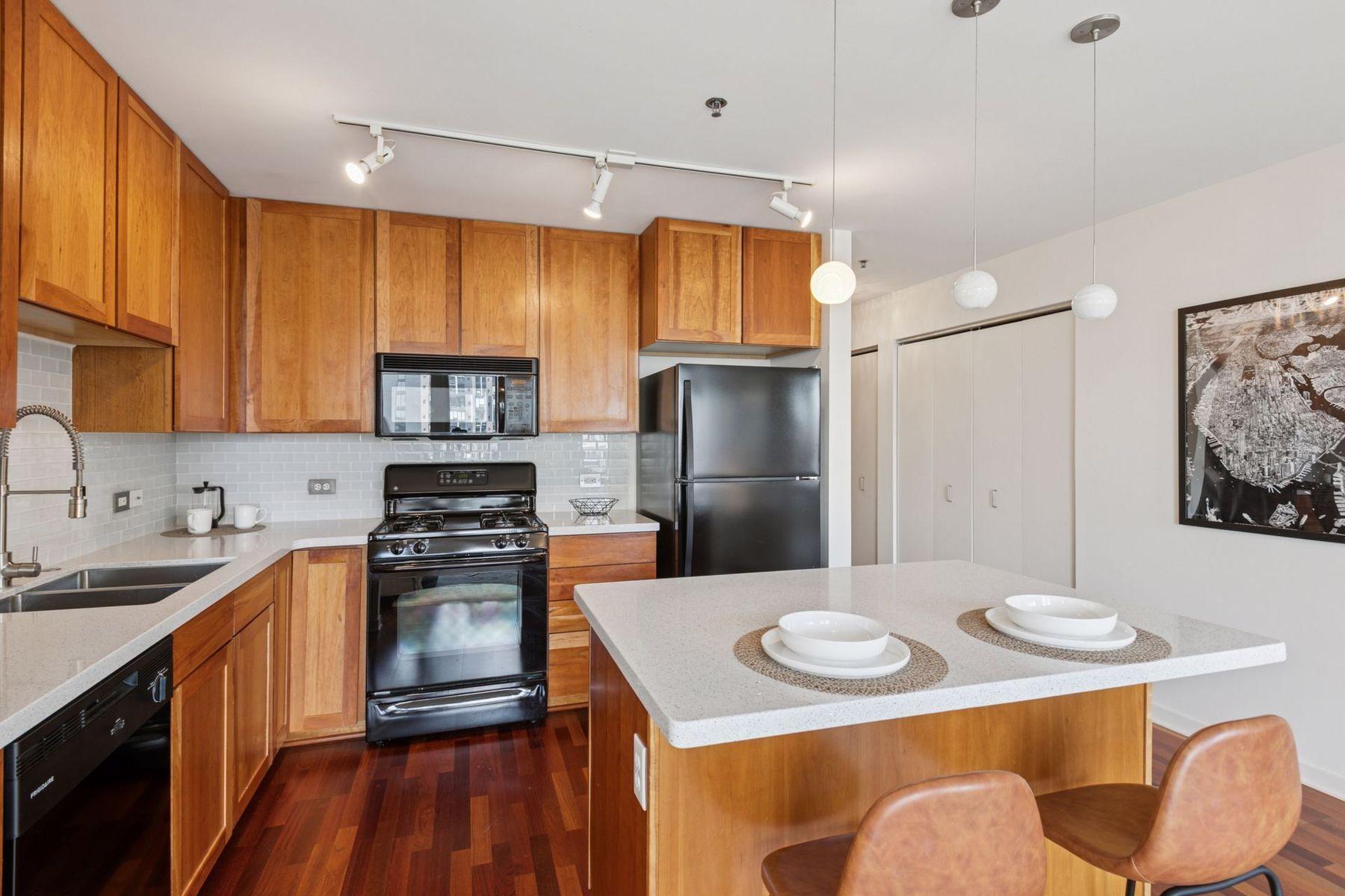 929 Portland Avenue, Unit 703 Minneapolis, MN 55404 - Photo 13 of 45