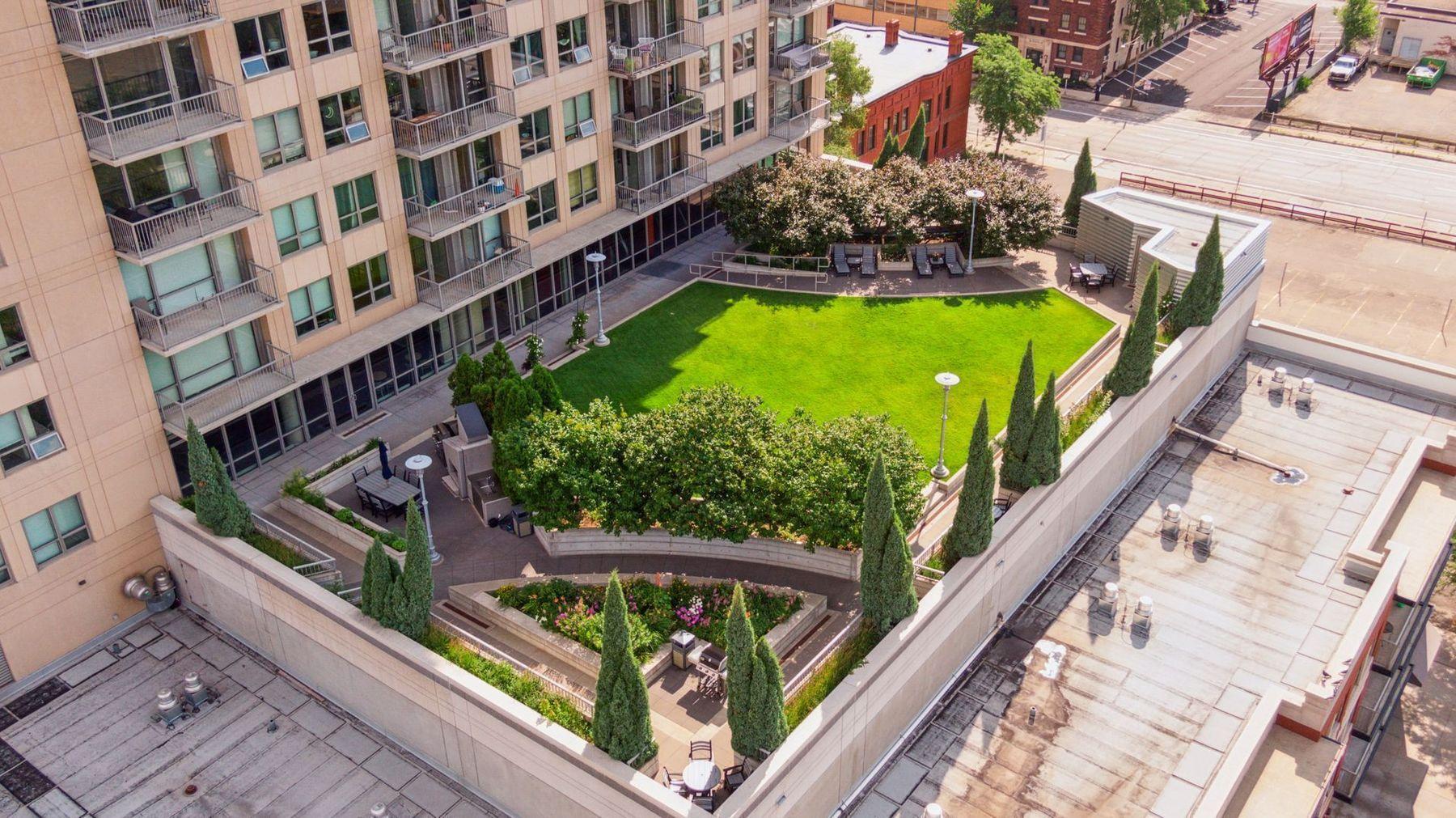 929 Portland Avenue, Unit 703 Minneapolis, MN 55404 - Photo 39 of 45