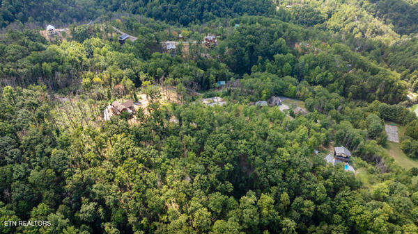 2211 Ridgeland Circle Sevierville, TN 37862 - Photo 19 of 32 133705001788930673_qy0b