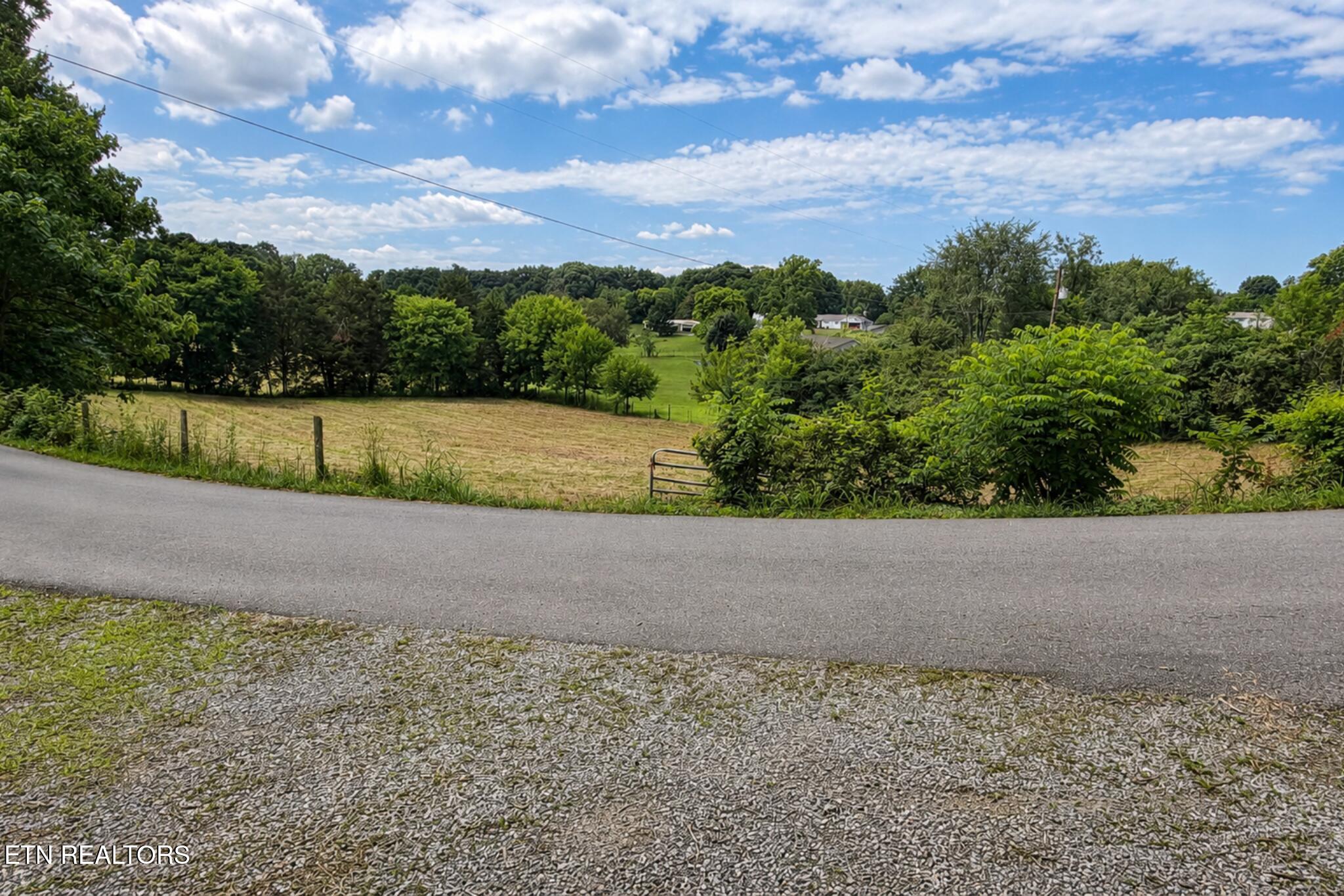 6084 Bishop Road Loudon, TN 37774 - Photo 6 of 6 1 1