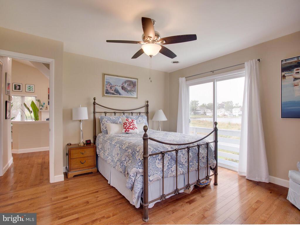 1501 Fullerton Road Edgewater, MD 21037 - Photo 21 of 59 Main level Owners Suite w deck access