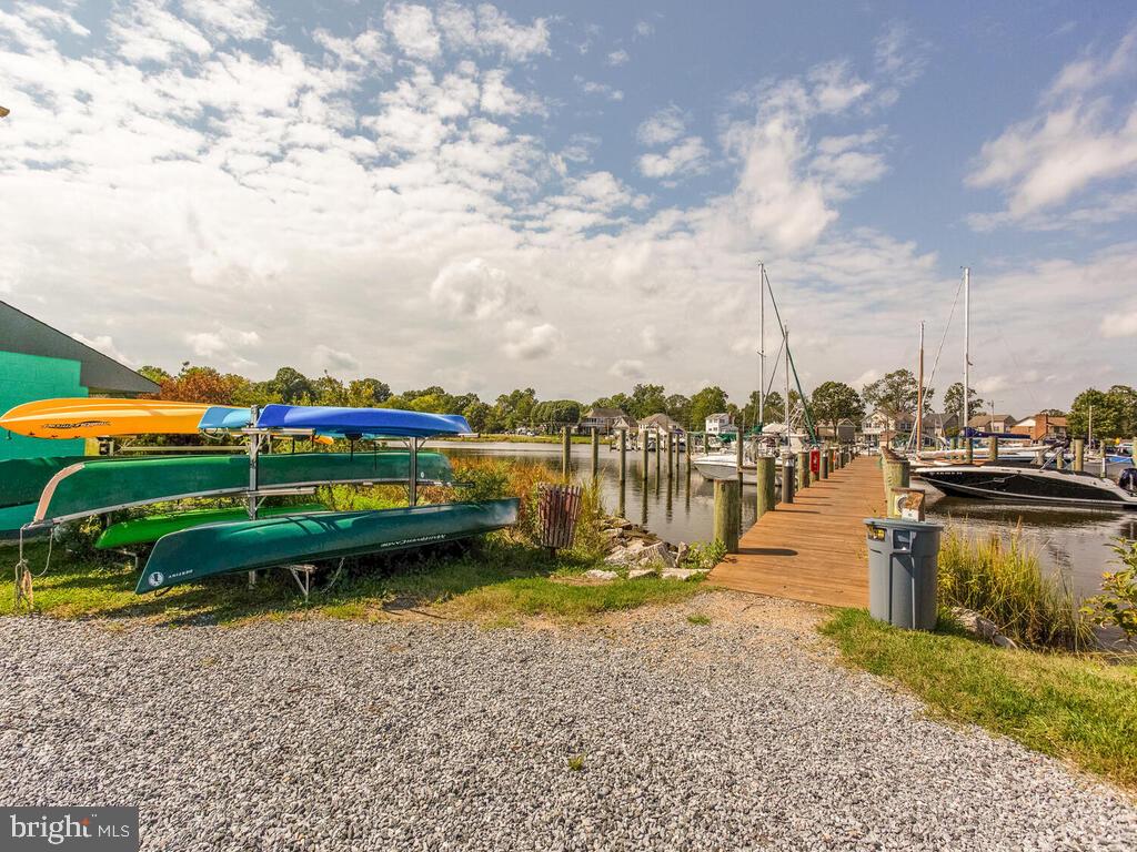1501 Fullerton Road Edgewater, MD 21037 - Photo 53 of 59 Kayak racks adjacent to docks - Beach 5