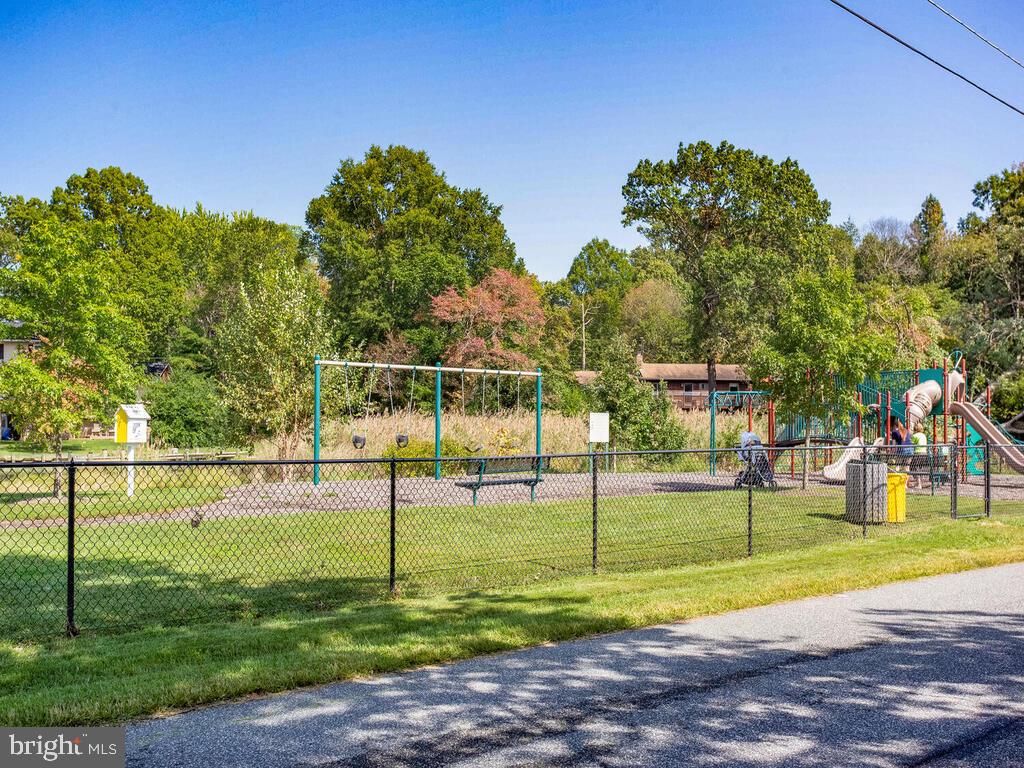 1501 Fullerton Road Edgewater, MD 21037 - Photo 54 of 59 Beach 5 park and playground