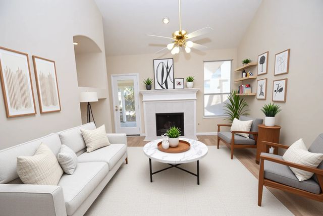 $399,900 | 14 Wintergrass Place, The Woodlands, TX 77382