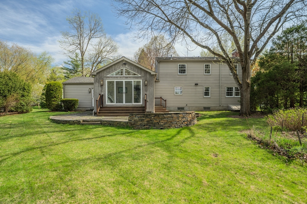 199 Glendale Road Amherst, MA 01002 - Photo 9 of 42 a front view of house with yard and green space