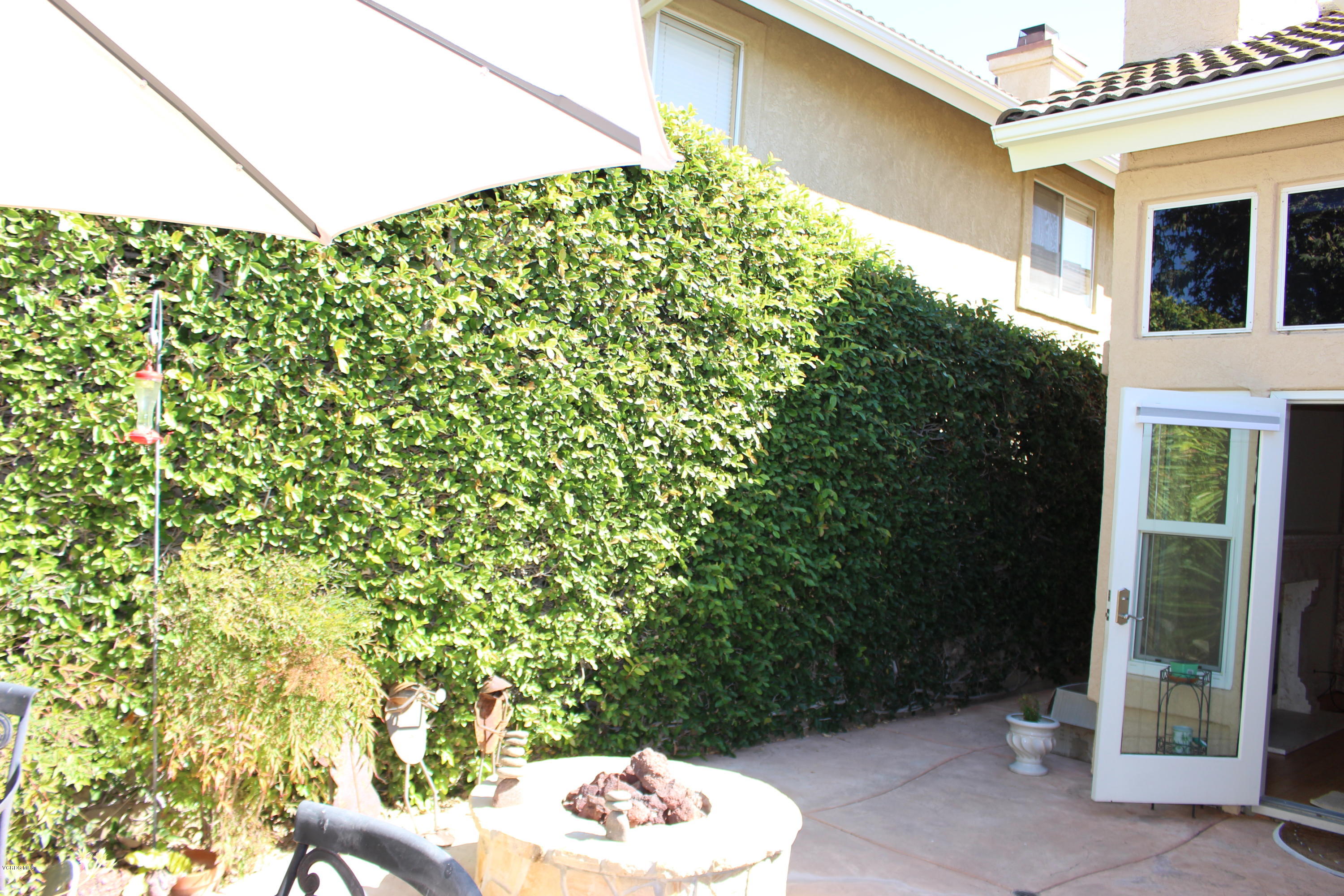 605 Galloping Hill Road Simi Valley, CA 93065 - Photo 25 of 35 a outdoor space with garden view