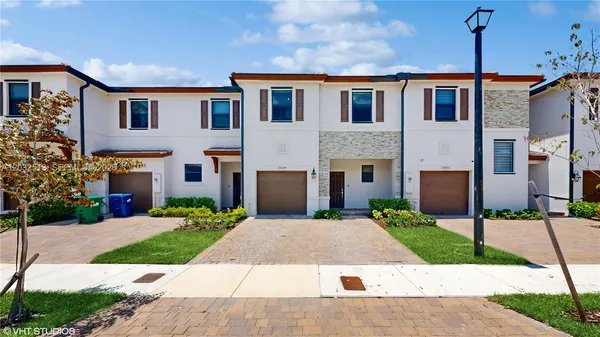 $428,000 | 10004 Southwest 231st Lane, Miami, FL 33190