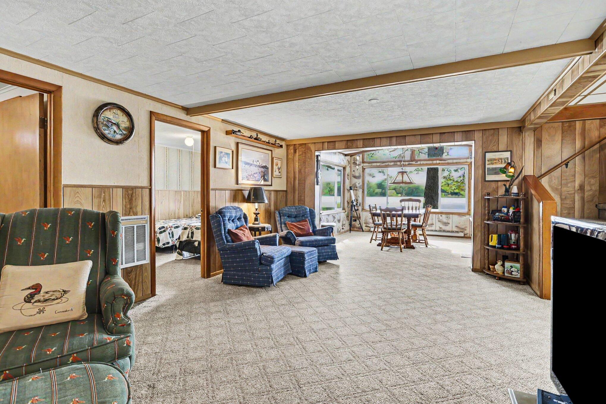 60779 West Oak Drive Decatur, MI 49045 - Photo 13 of 31 LOWER LEVEL - FAMILY ROOM