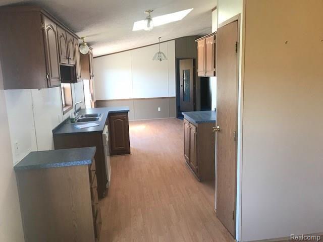 8227 North Center Road Mount Morris, MI 48458 - Photo 4 of 34 kitchen 3.jpeg