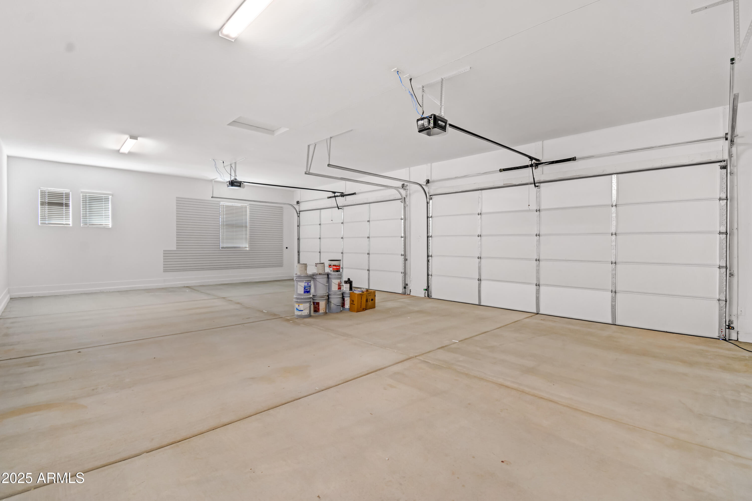 2775 South Baker Apache Junction, AZ 85118 - Photo 41 of 47 a view of a garage