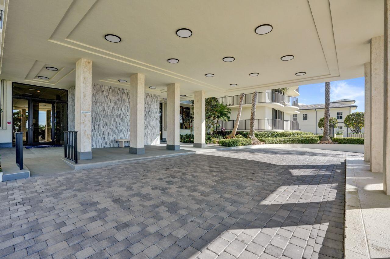 400 South Beach Road, Unit 703 Tequesta, FL 33469 - Photo 28 of 42 Lobby Entrance