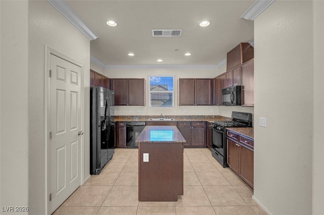 4603 Woolcomber Street Las Vegas, NV 89115 - Photo 18 of 47