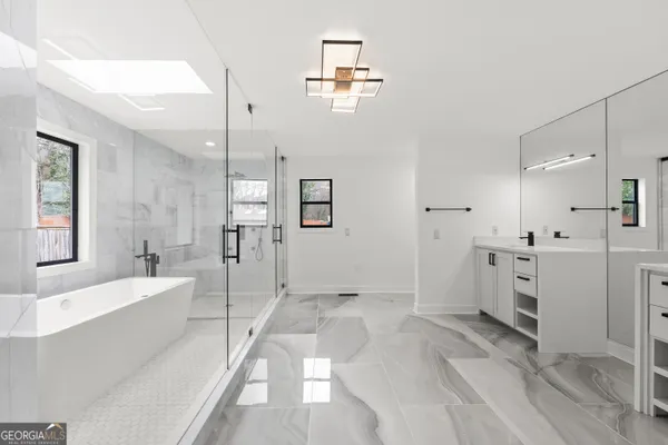 $1,285,000 | 7025 Northgreen Drive Northeast, Sandy Springs, GA 30328