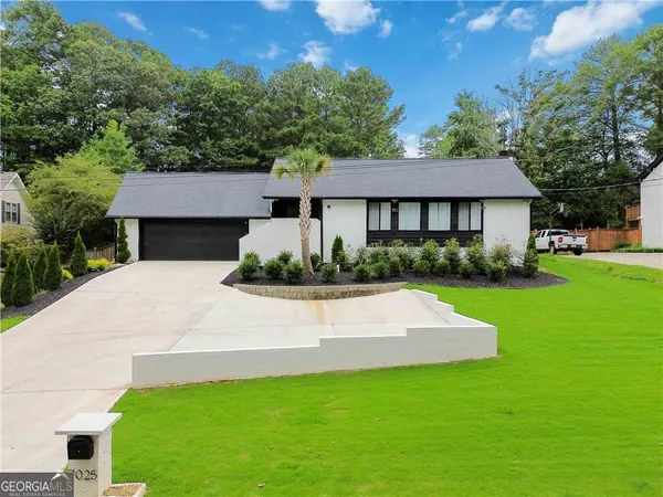 $1,285,000 | 7025 Northgreen Drive Northeast, Sandy Springs, GA 30328