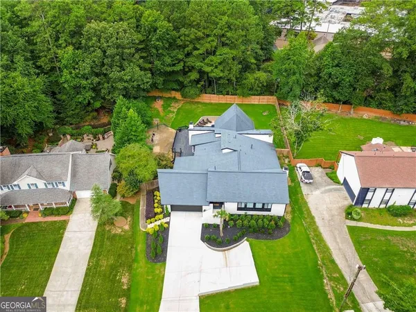 $1,285,000 | 7025 Northgreen Drive Northeast, Sandy Springs, GA 30328