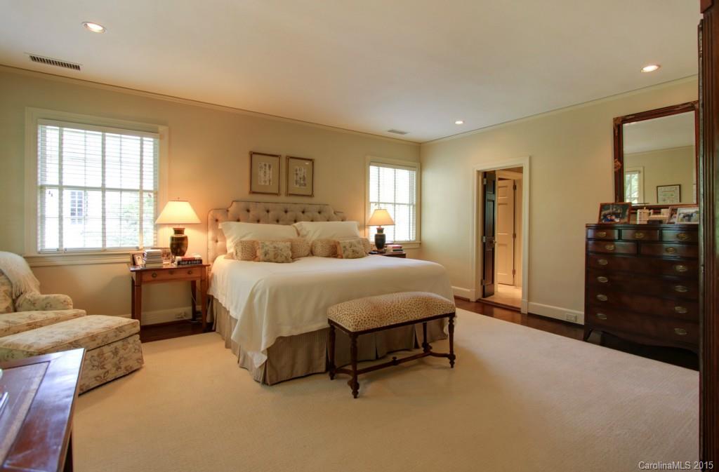255 Cherokee Road Charlotte, NC 28207 - Photo 13 of 24 Gallery Image 13