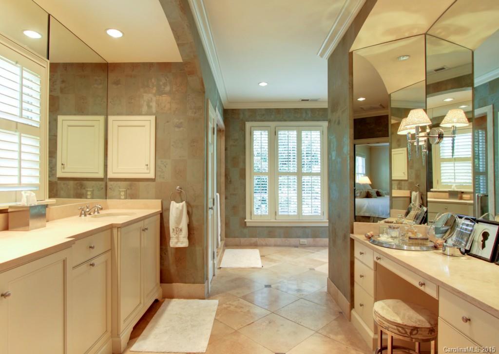 255 Cherokee Road Charlotte, NC 28207 - Photo 14 of 24 Gallery Image 14
