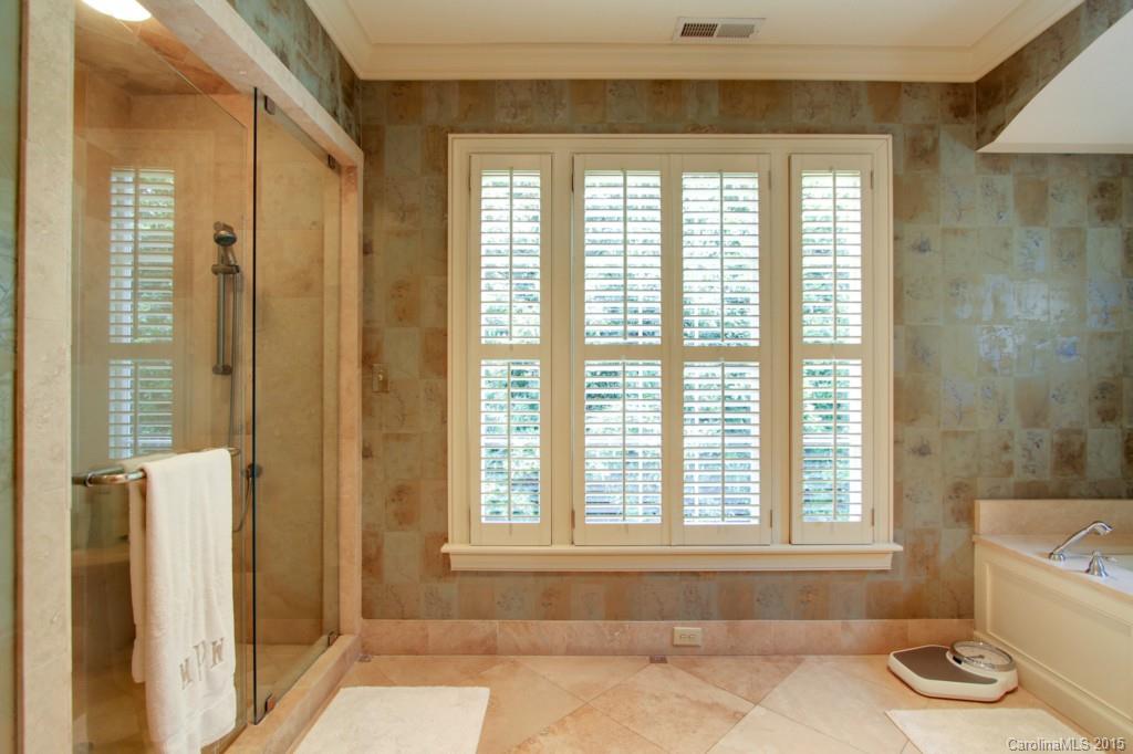 255 Cherokee Road Charlotte, NC 28207 - Photo 16 of 24 Gallery Image 16