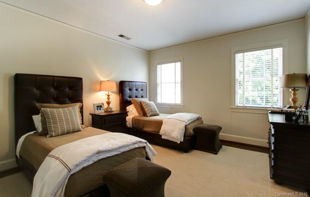 255 Cherokee Road Charlotte, NC 28207 - Photo 17 of 24 Gallery Image 17