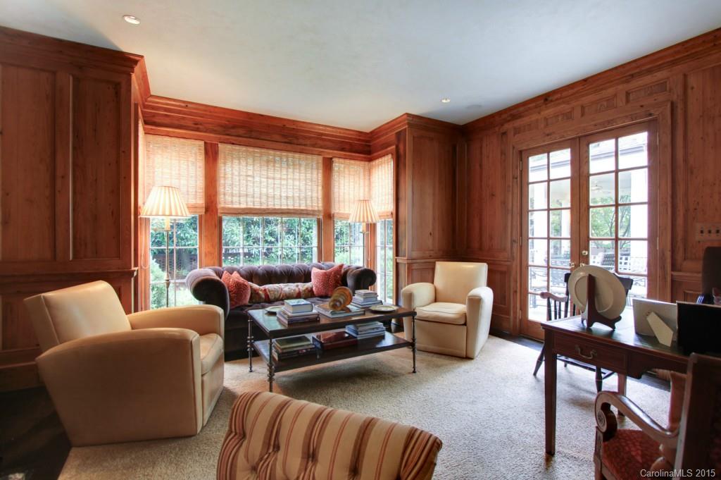 255 Cherokee Road Charlotte, NC 28207 - Photo 4 of 24 Gallery Image 4