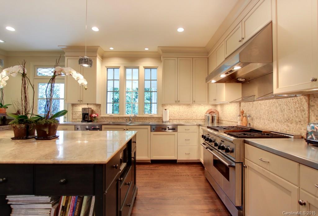 255 Cherokee Road Charlotte, NC 28207 - Photo 7 of 24 Gallery Image 7