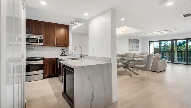 $6,500 | 240 Captains Walk, Unit 5150, Delray Beach, FL 33483