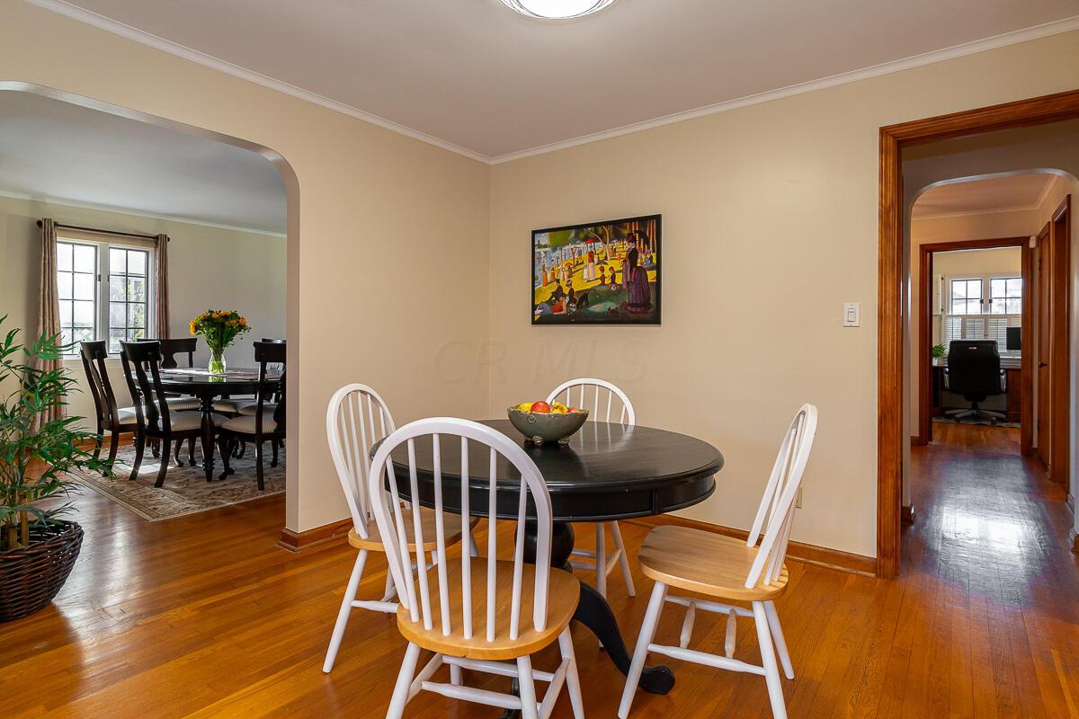 2716 Welsford Road Columbus, OH 43221 - Photo 11 of 46 Eating Space
