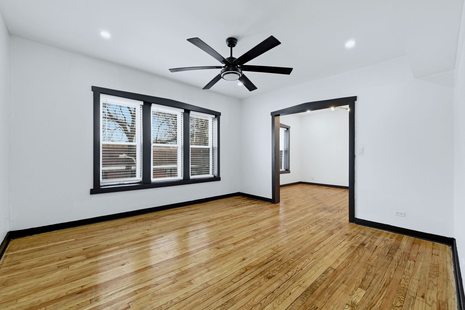 131 East 72nd Street, Unit 2E Chicago, IL 60619 - Photo 2 of 9