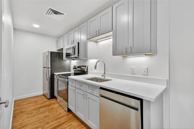 $1,675 | 1624 Lonsdale Avenue, Lincoln, RI 02865