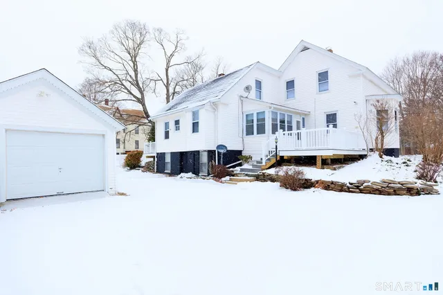 $2,500 | 85 A Maple Street, Danielson, CT 06239