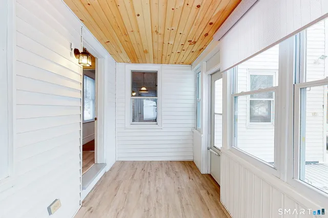 $2,500 | 85 A Maple Street, Danielson, CT 06239