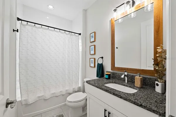 $2,600 | 12643 Shetland Walk Drive, Lithia, FL 33547