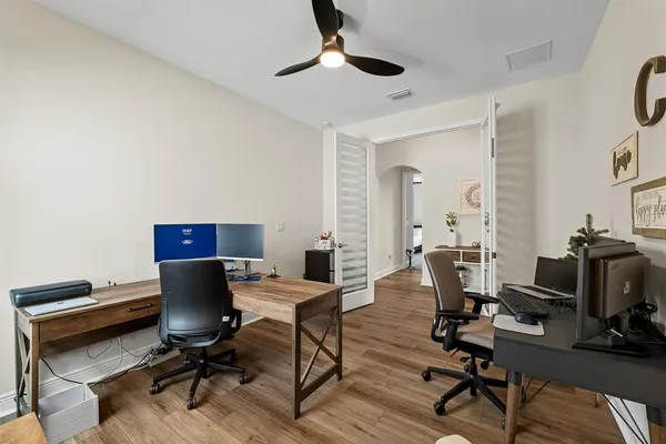 $2,600 | 12643 Shetland Walk Drive, Lithia, FL 33547