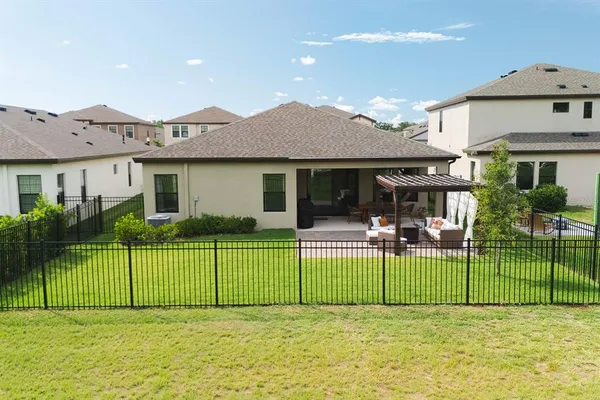 $2,600 | 12643 Shetland Walk Drive, Lithia, FL 33547