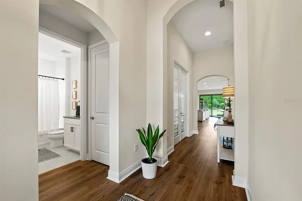 $2,600 | 12643 Shetland Walk Drive, Lithia, FL 33547