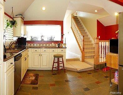 9623 Marshall Road South Lyon, MI 48178 - Photo 13 of 22 Kitchen_Still_3.jpg