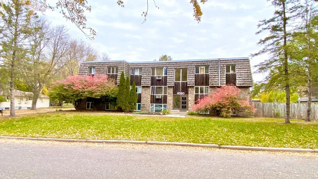 $1,195 | 6060 52nd Street North, Oakdale, MN 55128