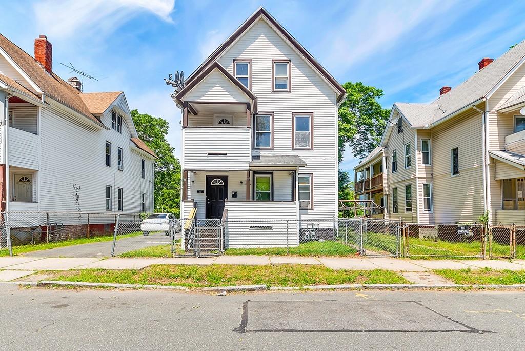 24 Ringgold Street Springfield, MA 01107 - Photo 1 of 13 Gallery Image 1