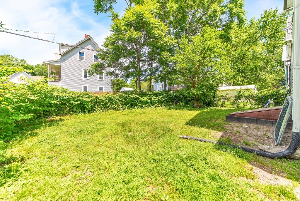 24 Ringgold Street Springfield, MA 01107 - Photo 12 of 13 Gallery Image 12