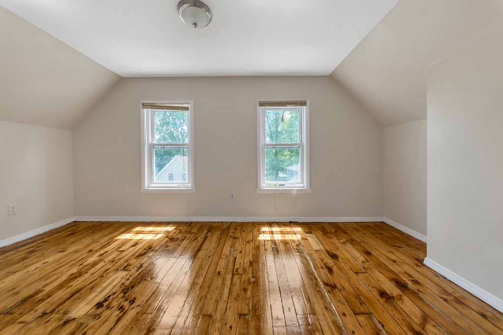24 Ringgold Street Springfield, MA 01107 - Photo 8 of 13 Gallery Image 8