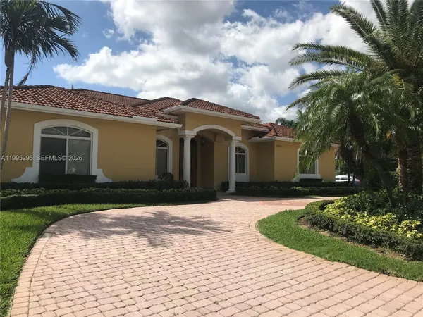 $5,900 | 8750 Southwest 164th Street, Palmetto Bay, FL 33157