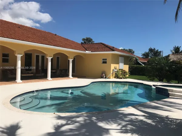 $5,900 | 8750 Southwest 164th Street, Palmetto Bay, FL 33157